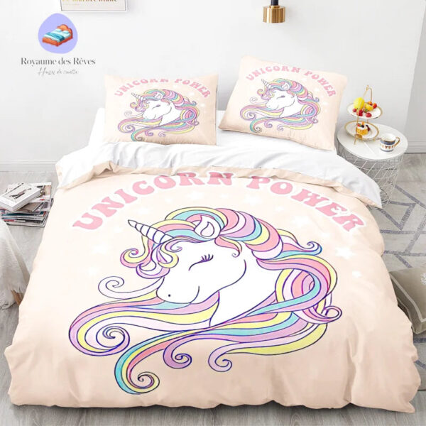Couette motif licorne pastel