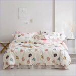 housse de couette blanche fleurie