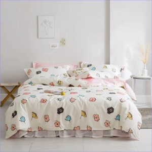 housse de couette blanche fleurie