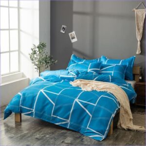 housse de couette bleue et blanche
