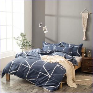housse de couette bleue et blanche