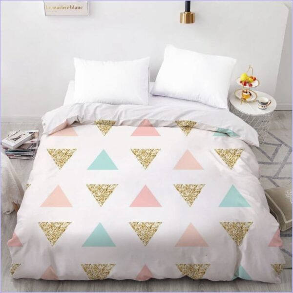 housse de couette triangles roses et bleus