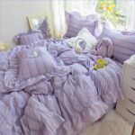 housse de couette violette brodée